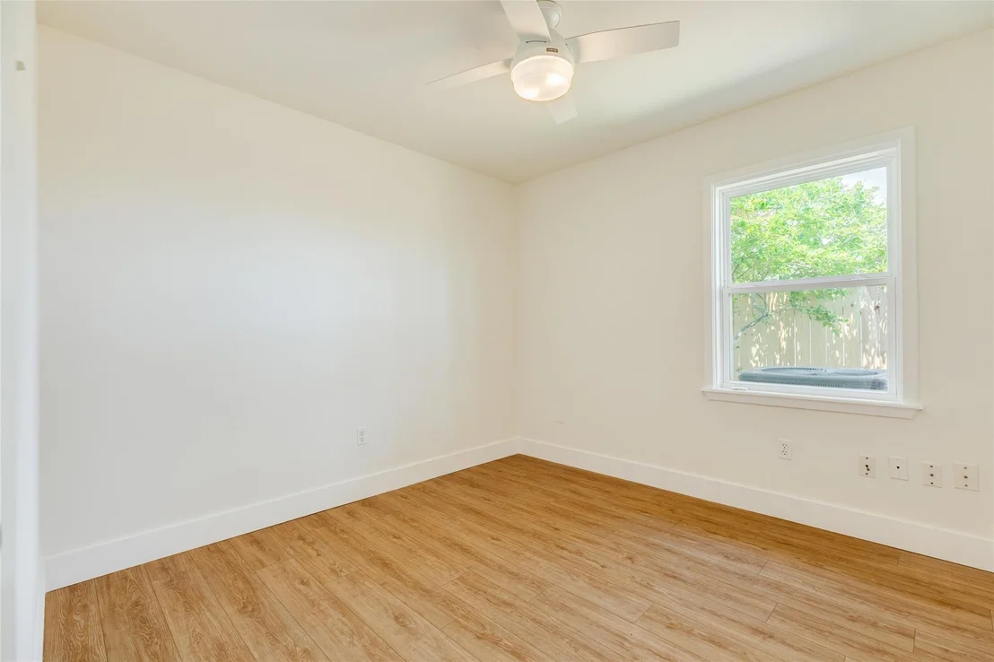 Photo of 8 Lyncrest Drive