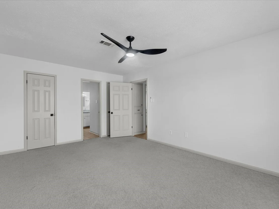Photo of 740 River Plantation Drive