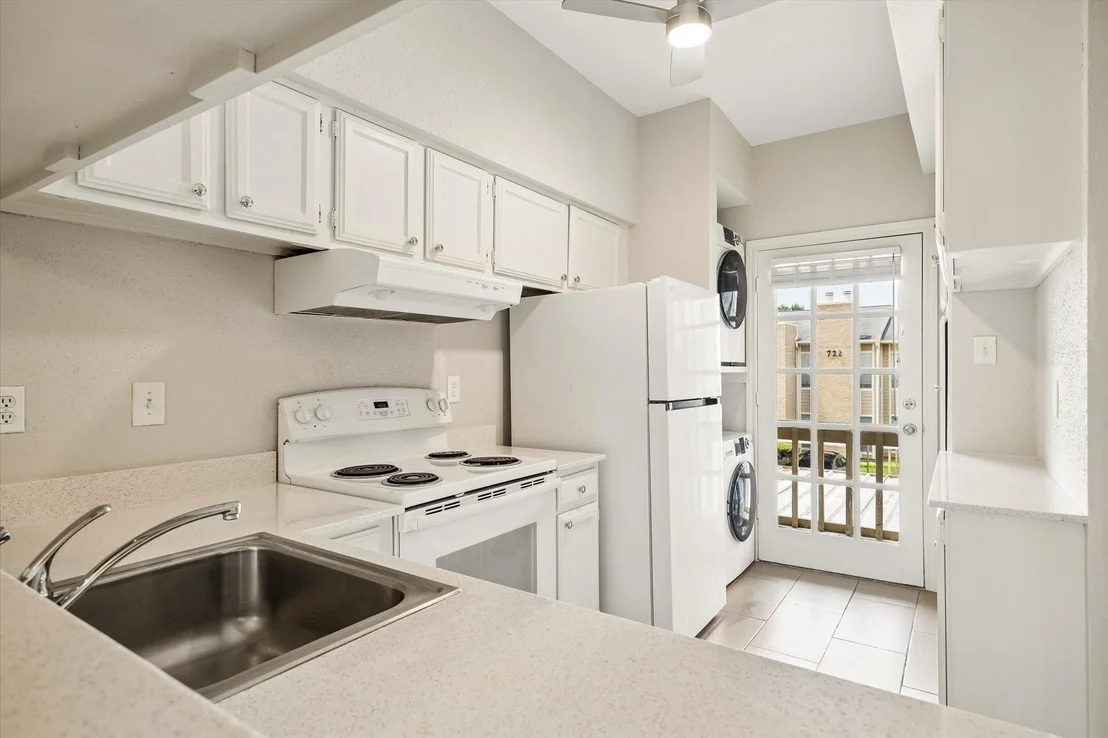 Photo of Unit B at 718 Bering Drive