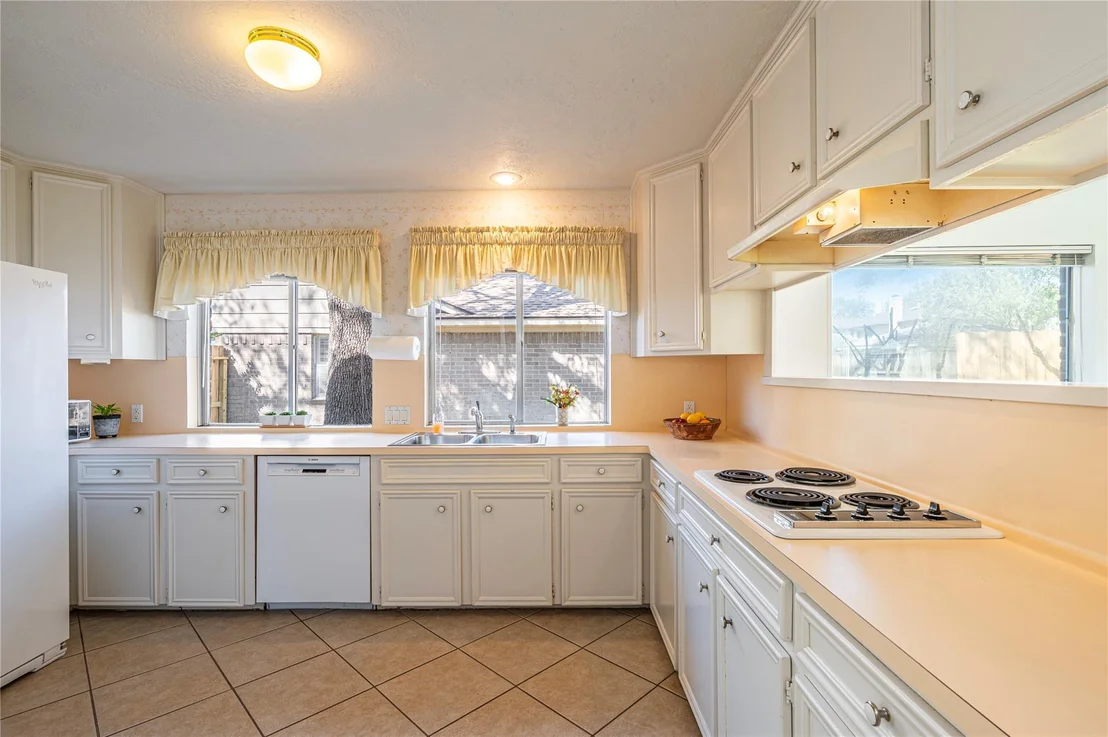 Photo of 16419 Laurelfield Drive