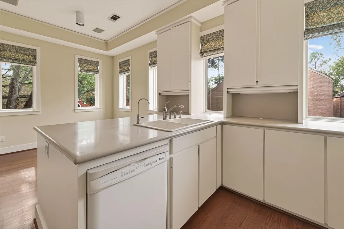 Photo of 315 Sugarberry Circle