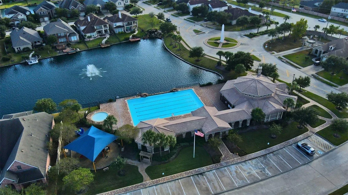 Photo of 18103 Blues Point Drive