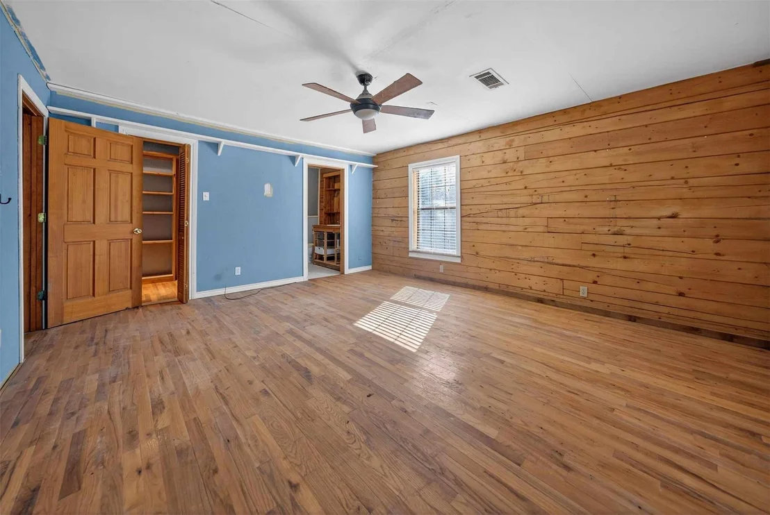 Photo of 18737 Saddleback Lane