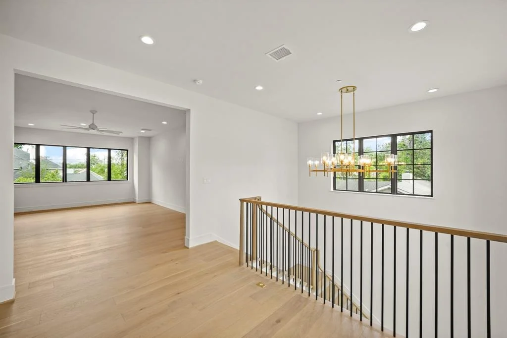 Photo of 1222 Glourie Drive