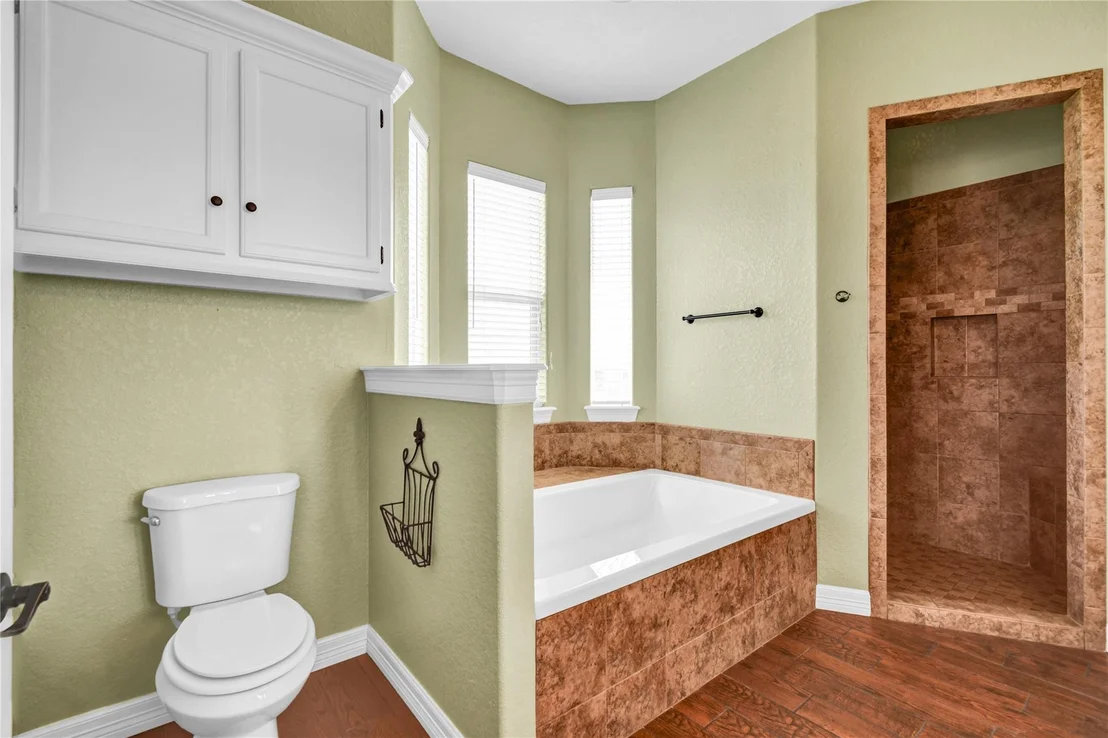 Photo of 220 Kings Drive