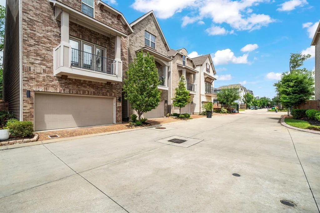 Photo of 1008 Shepherd Oaks Drive