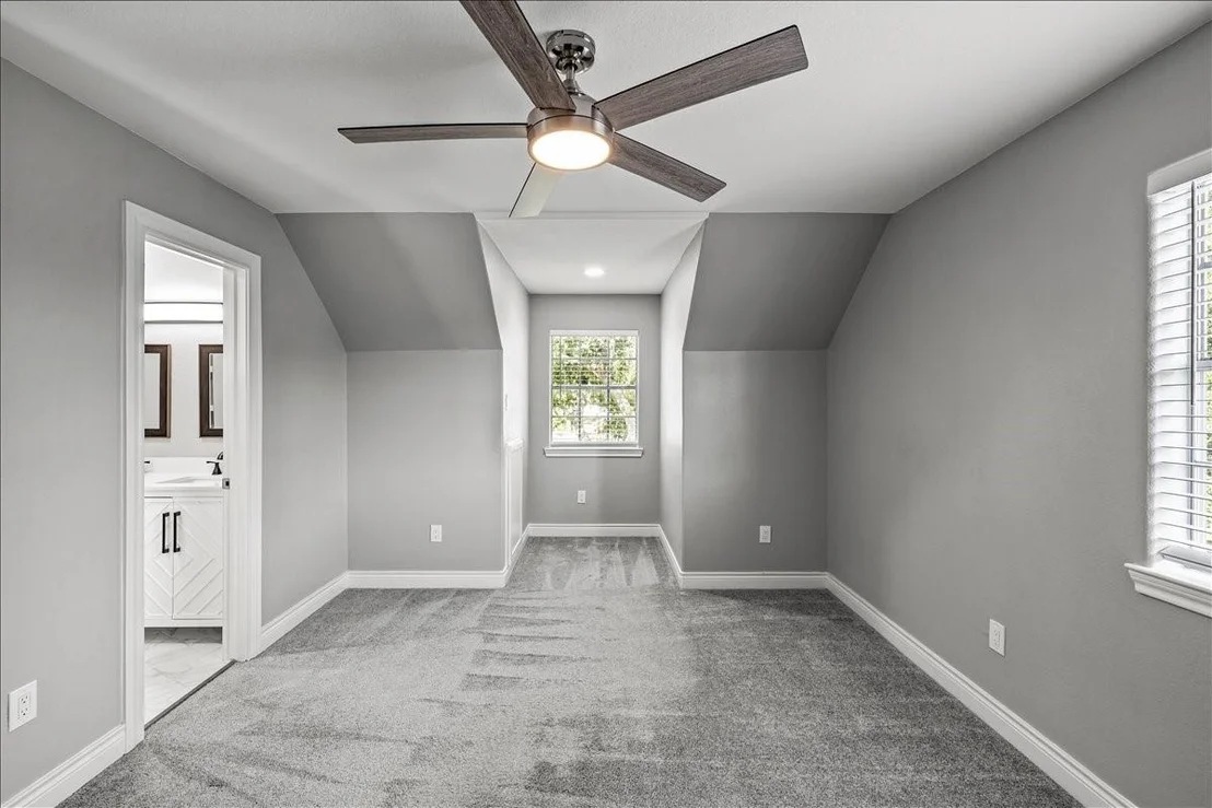 Photo of 2318 Killarney Lane