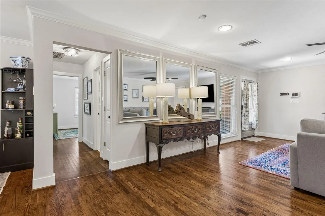 Photo of 2106 Saxon Drive