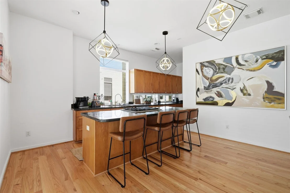 Photo of 2718 Jackson Street