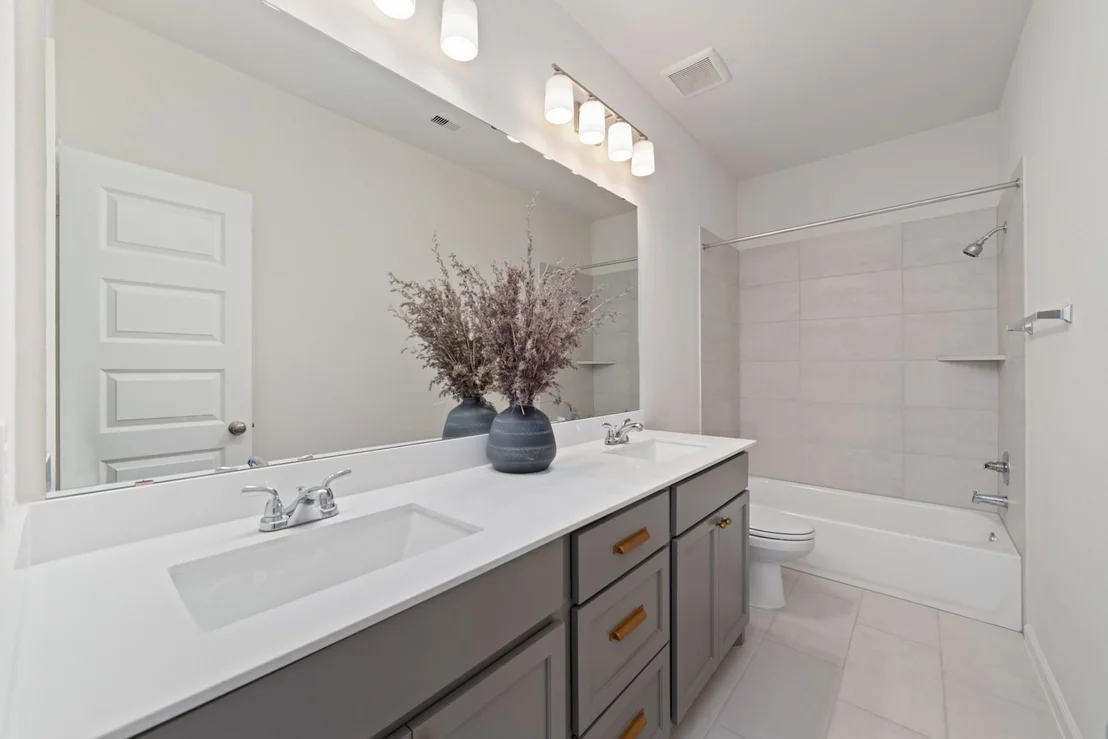 Photo of 142 Amaranth Way