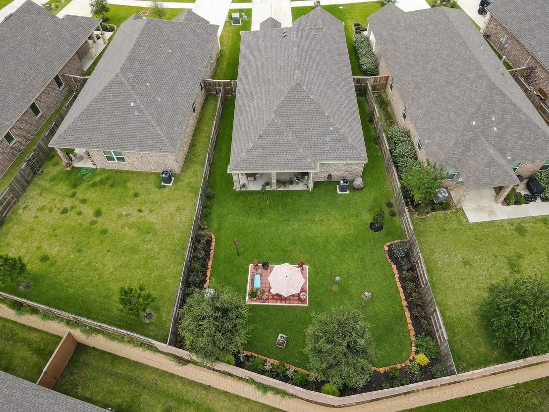 Photo of 6115 White Spruce Drive
