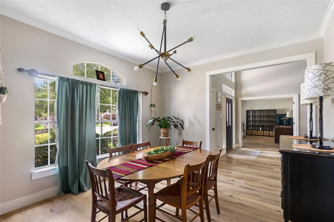 Photo of 15615 Wildwood Run