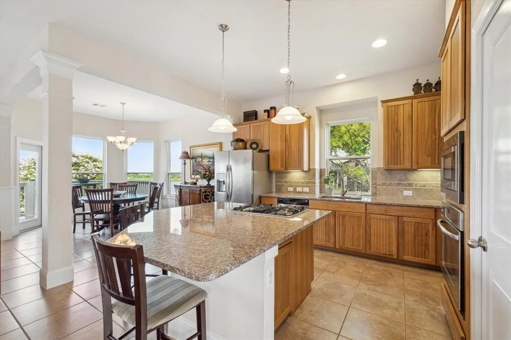 Photo of 18607 Upper Bay Road Road