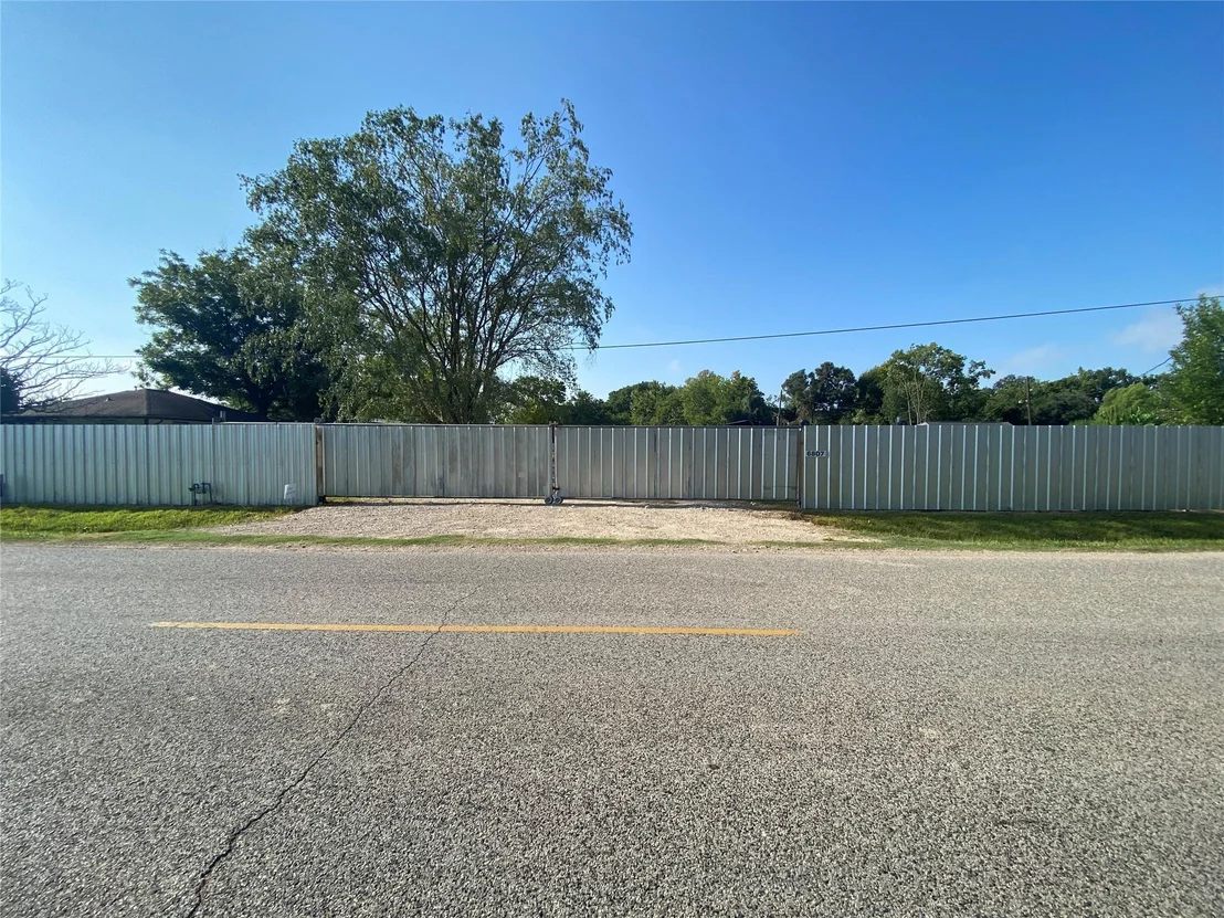 Photo of 6807 Spindle Drive