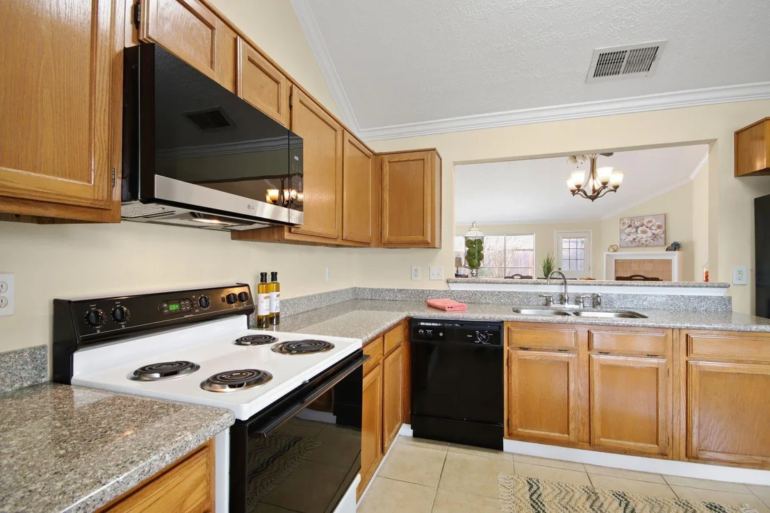Photo of 19718 Auburn Park Lane