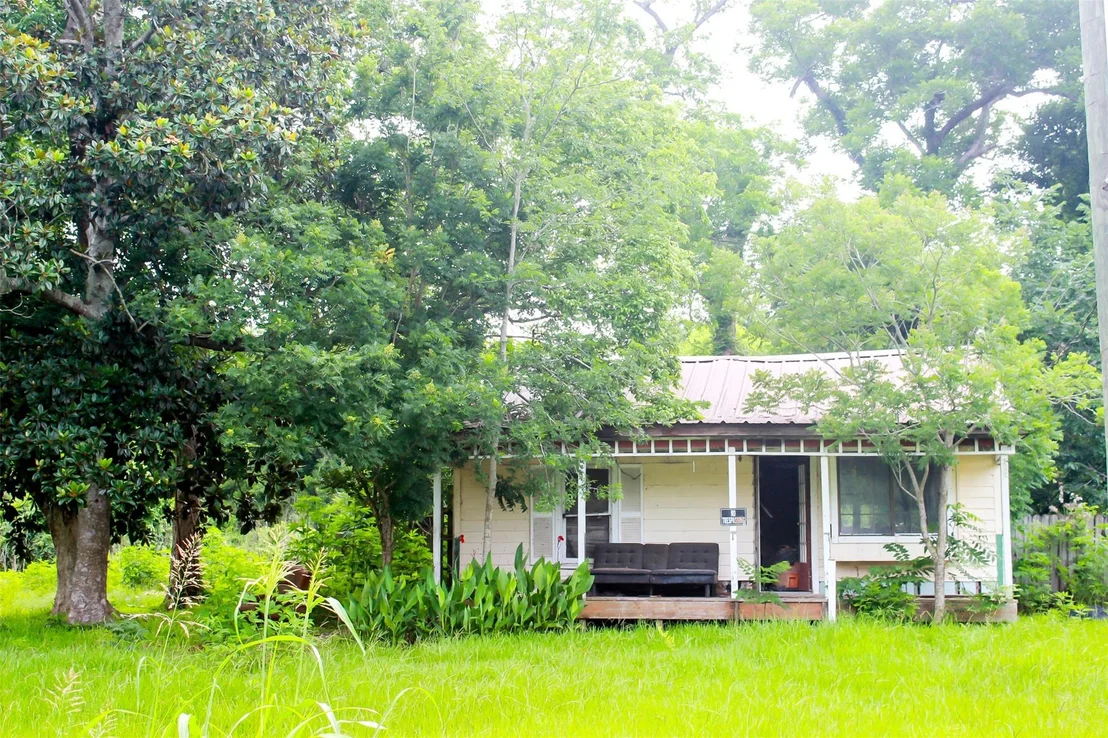 Photo of 120 Creekside Drive