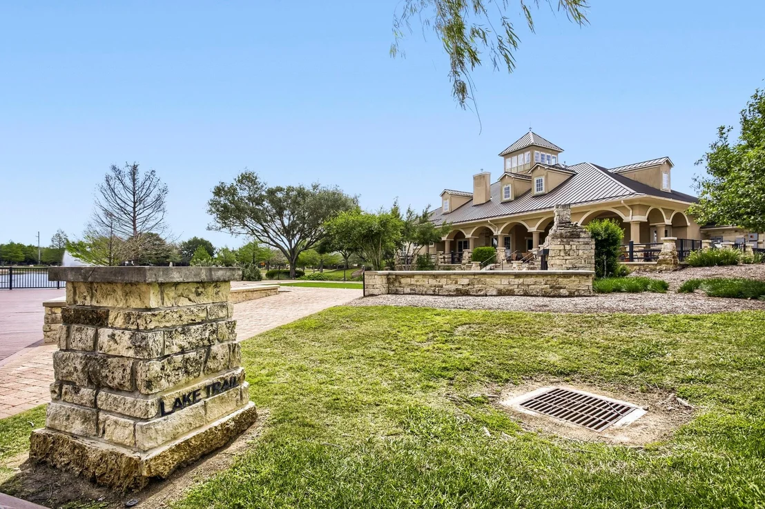 Photo of 28003 Longspur Drive