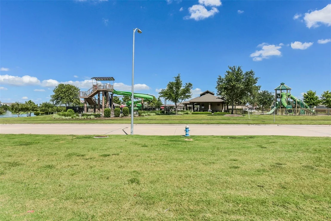 Photo of 7423 Ramsgate Cliff Lane