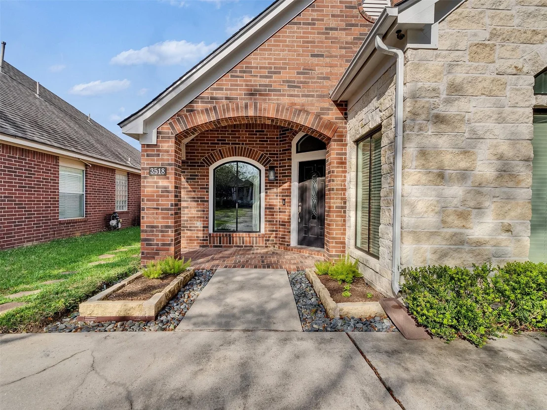 Photo of 3518 Shadowwalk Drive