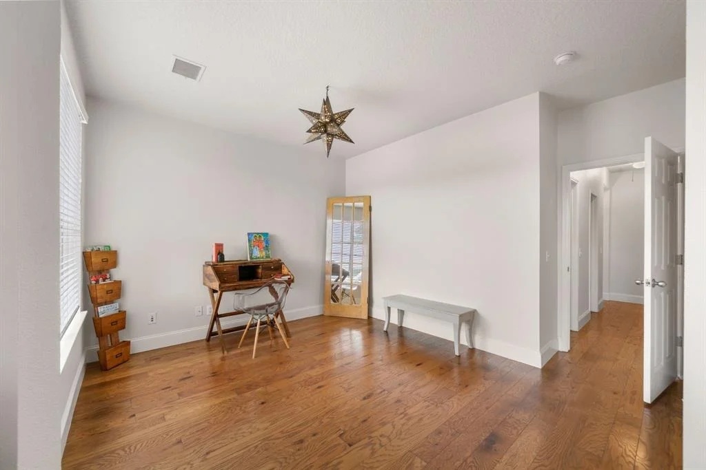 Photo of 11111 Hillside Glen Trail