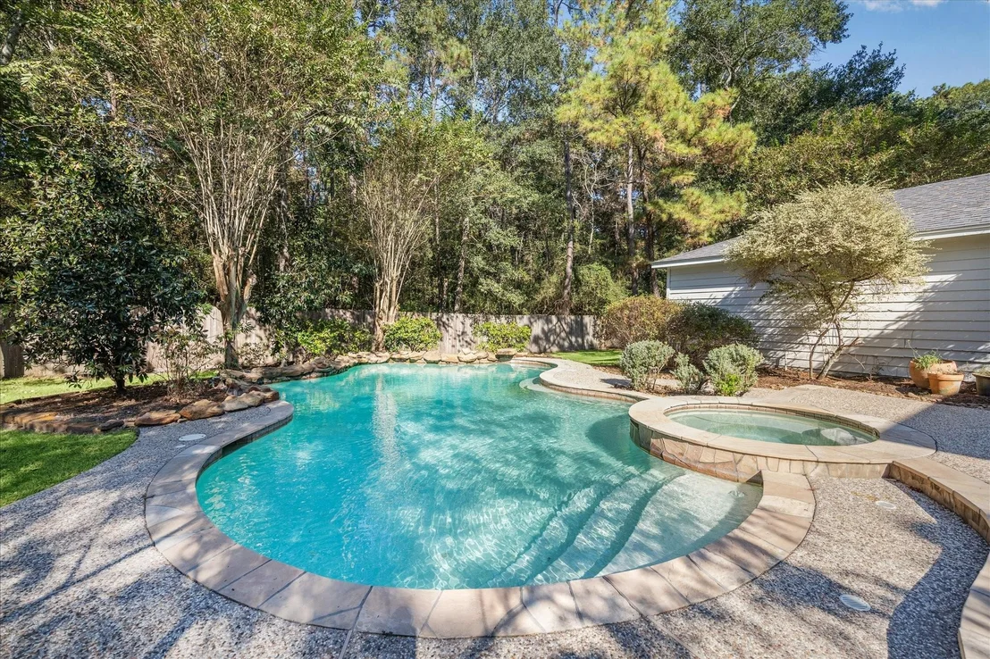 Photo of 58 E Coldbrook Circle