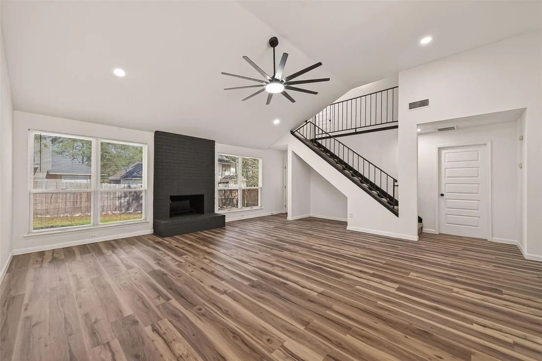 Photo of 2915 Whispering Springs Dr