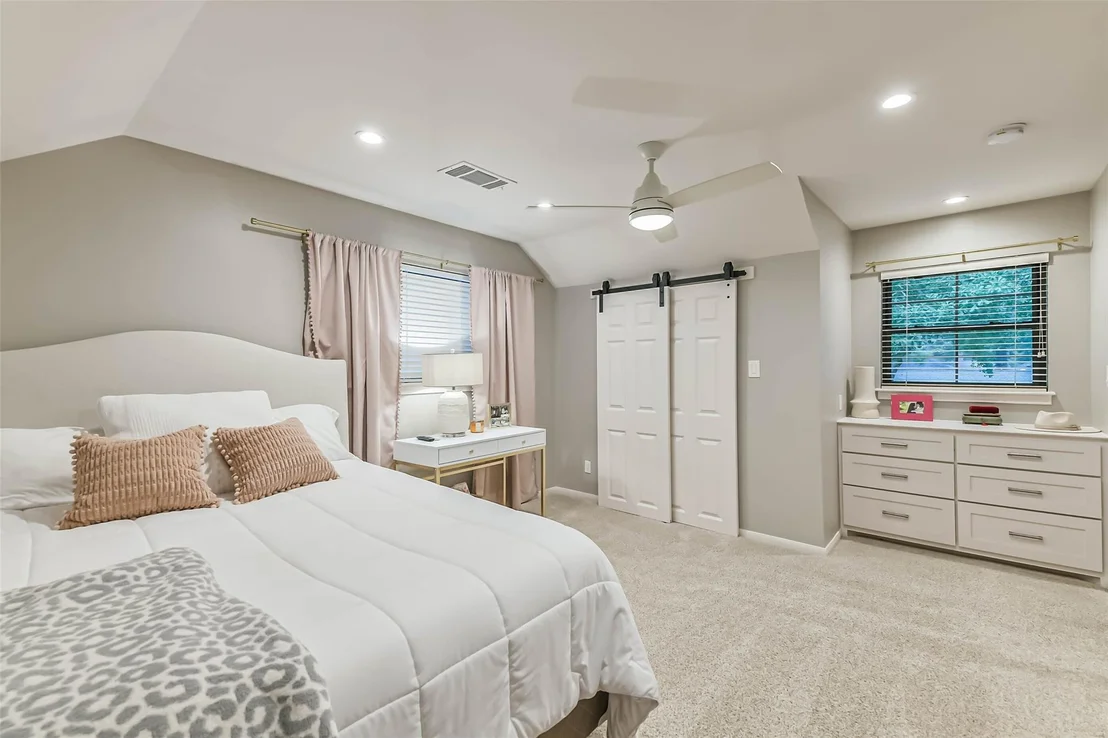 Photo of 10015 Lynbrook Drive