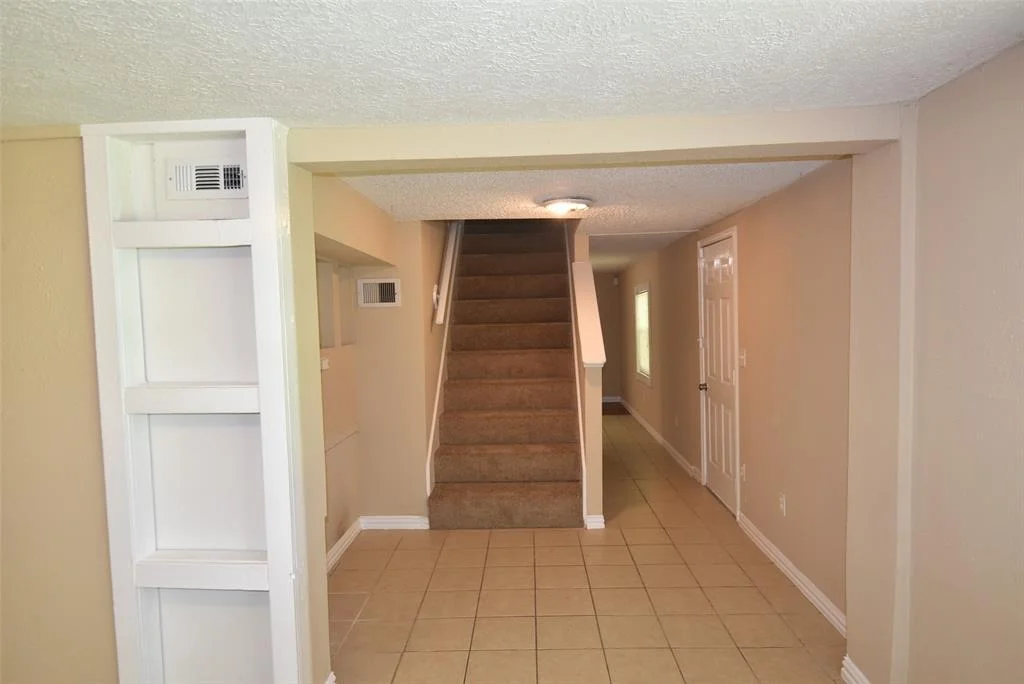 Photo of 600 Bullfrog Lane