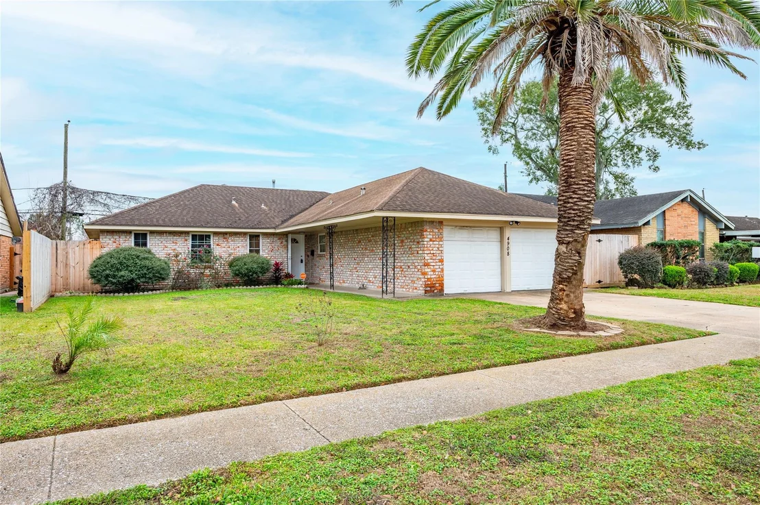 Photo of 4908 Holly Park Drive
