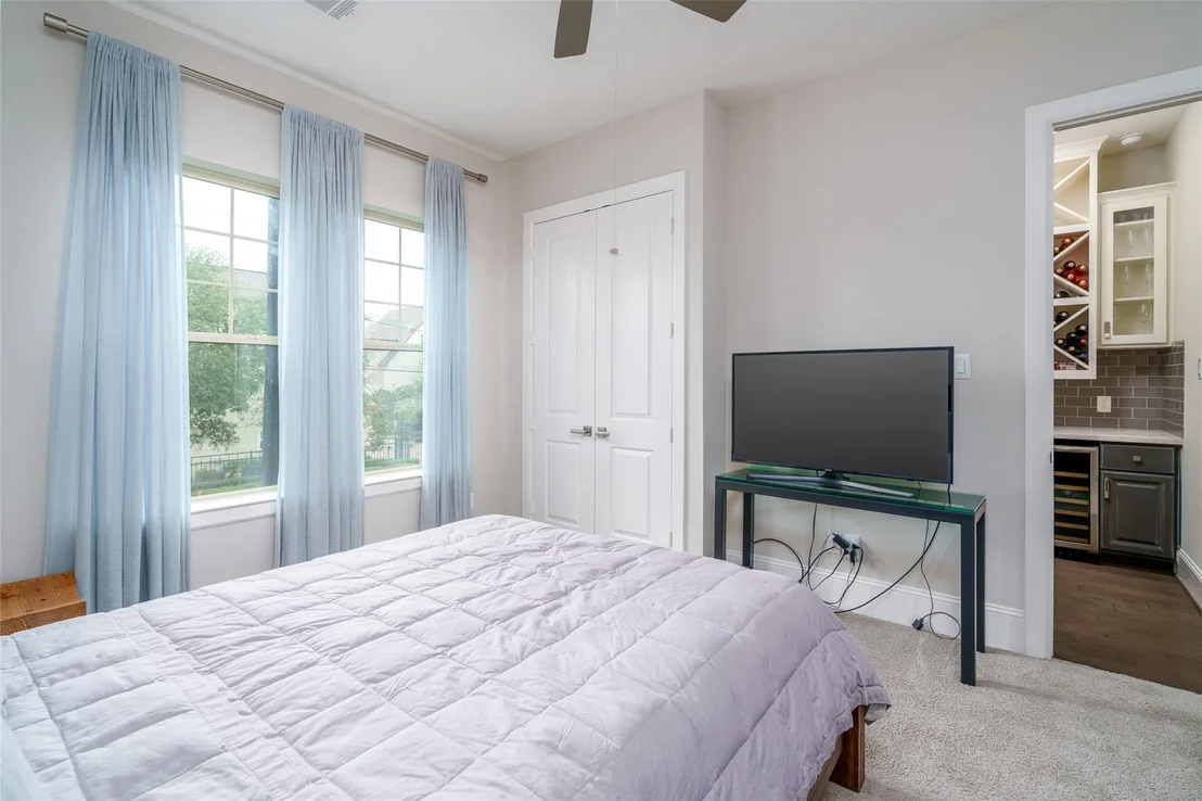 Photo of 1303 Edwinstowe Trail