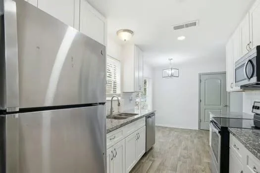 Photo of 703 Reseda Drive