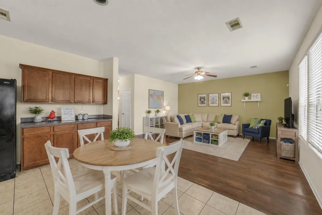 Photo of 8114 Yaupon View Drive