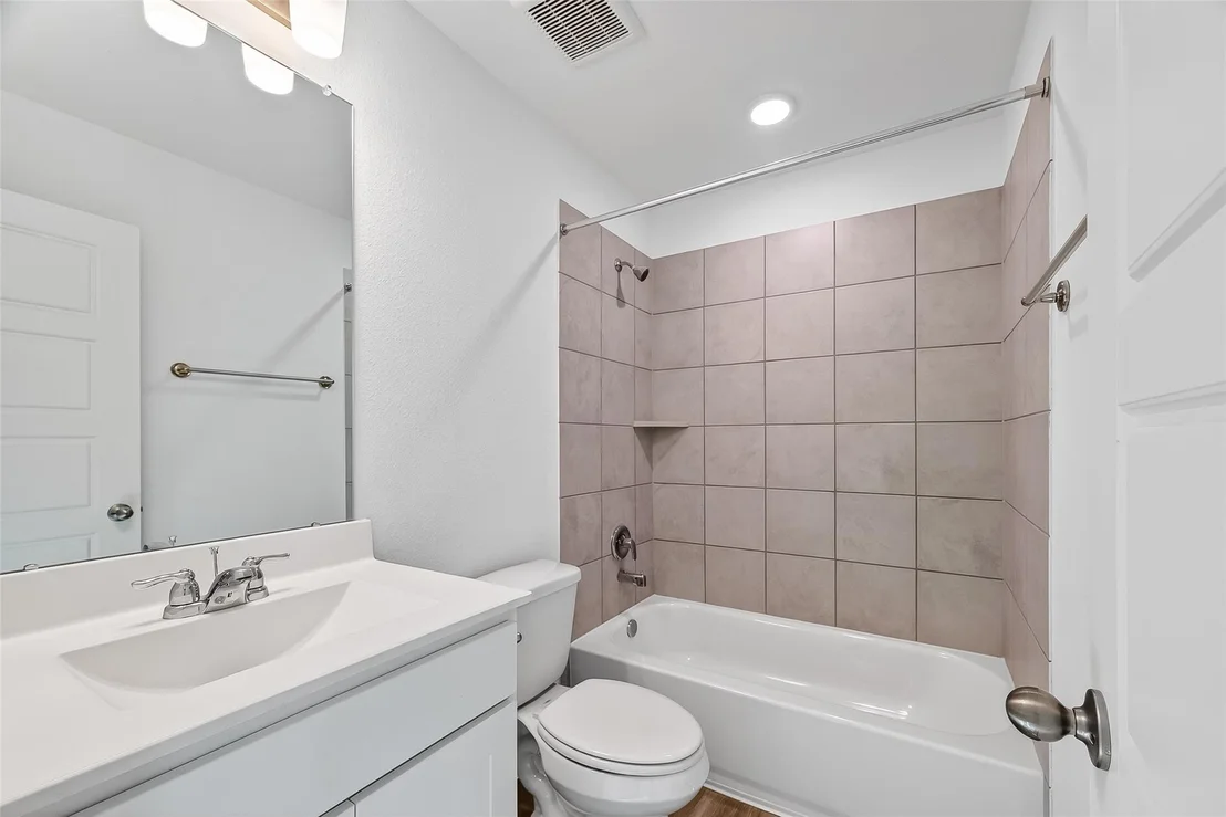 Photo of 2118 Spring Hollow Dr Drive