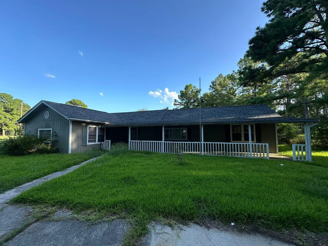 Photo of 377 Hostetter Road