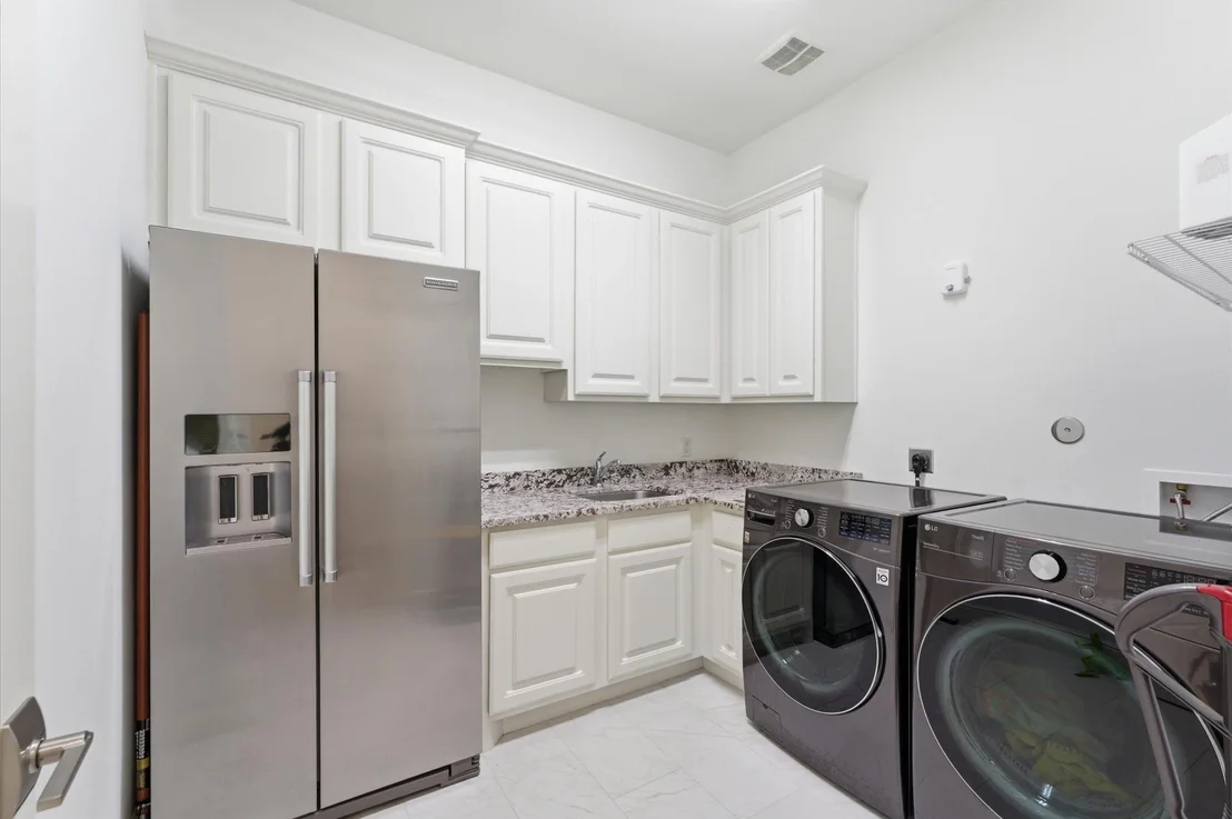 Photo of 63 W Loftwood Circle