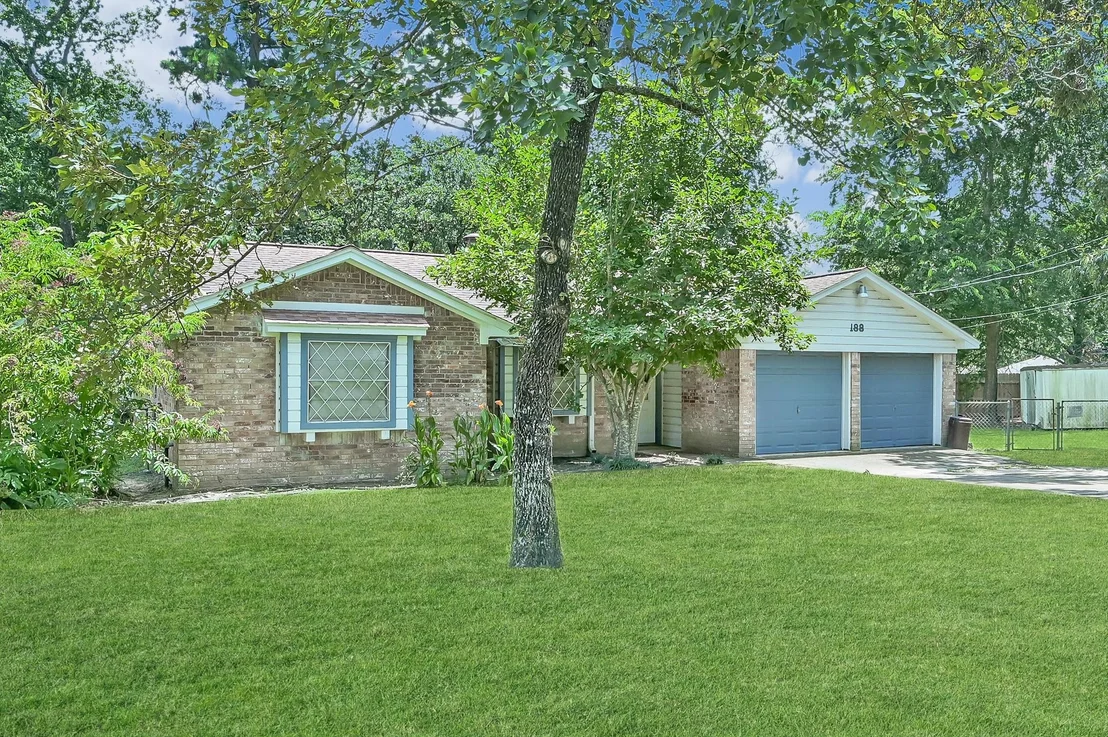 Photo of 188 Greenleaf Lane
