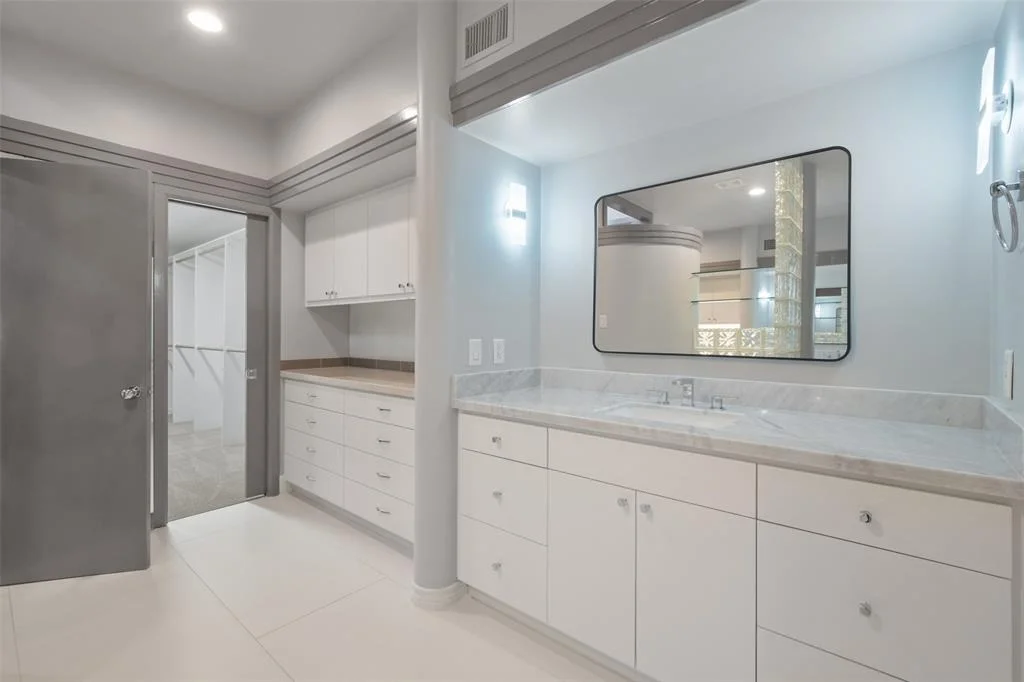 Photo of 5110 Contour Place