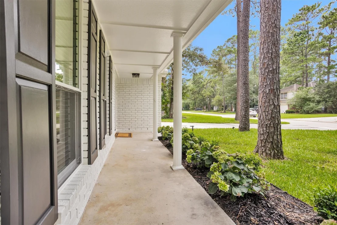 Photo of 147 E Pathfinders Circle