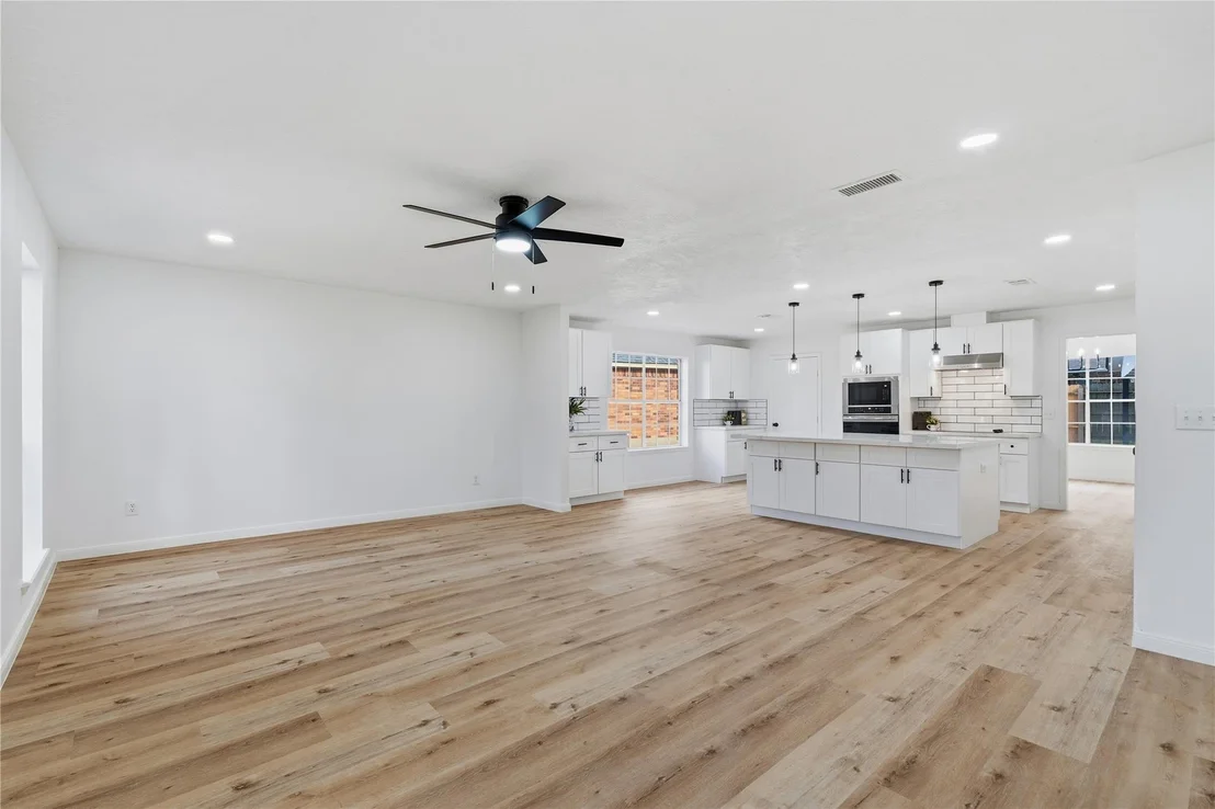 Photo of 8014 17th Green Drive