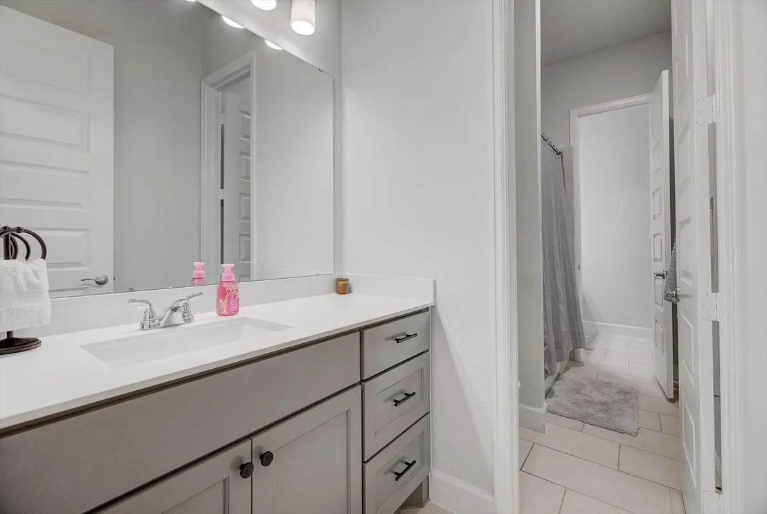 Photo of 22119 Breakwater Lane