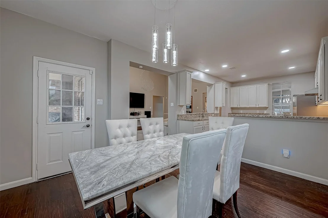 Photo of 22922 Montclair Park Lane