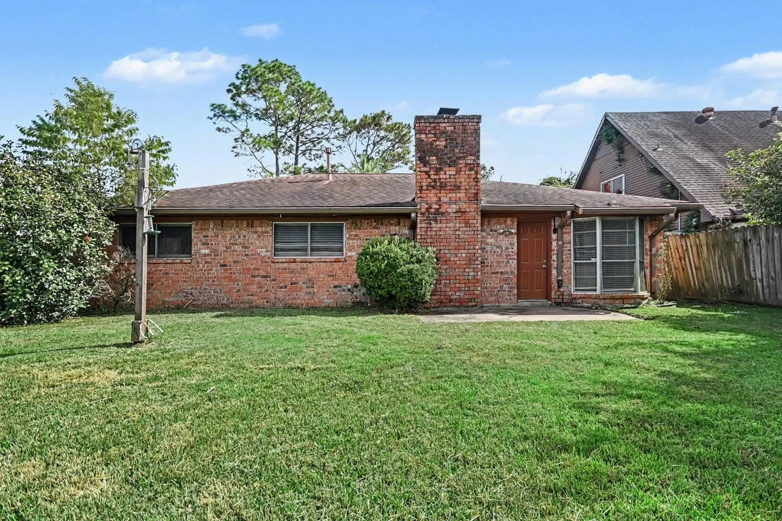 Photo of 807 Voyager Drive