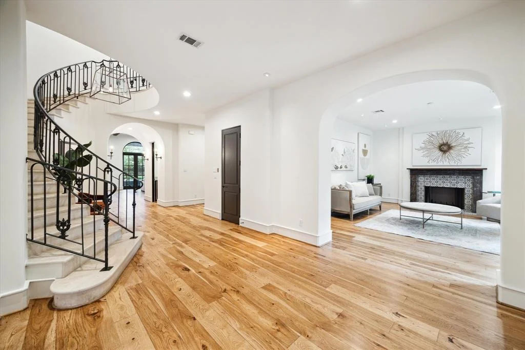 Photo of 5309 Cherokee Street