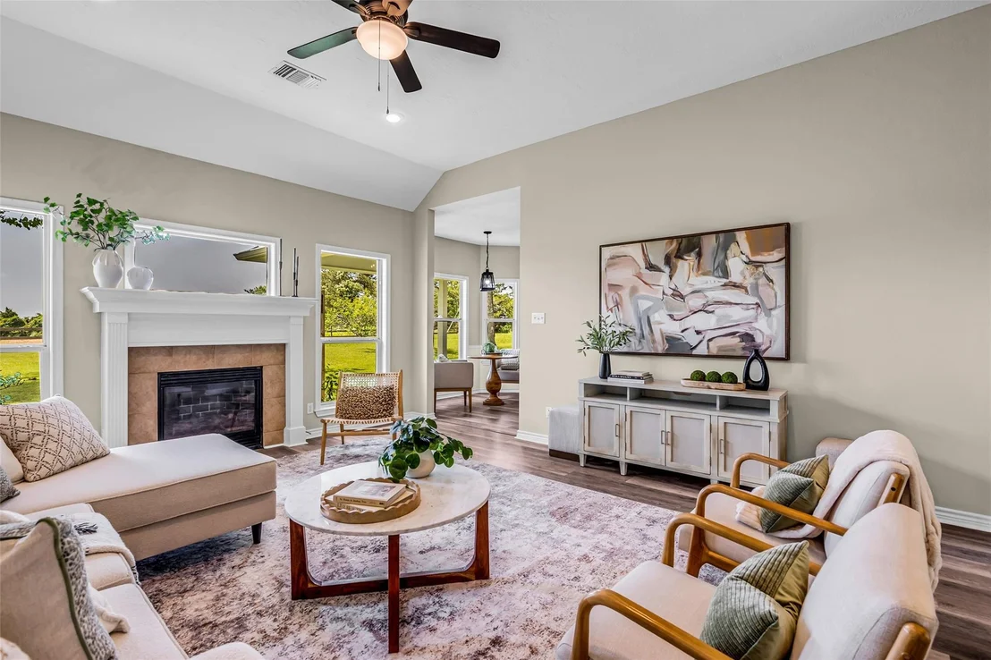 Photo of 1075 Harrisburg Road