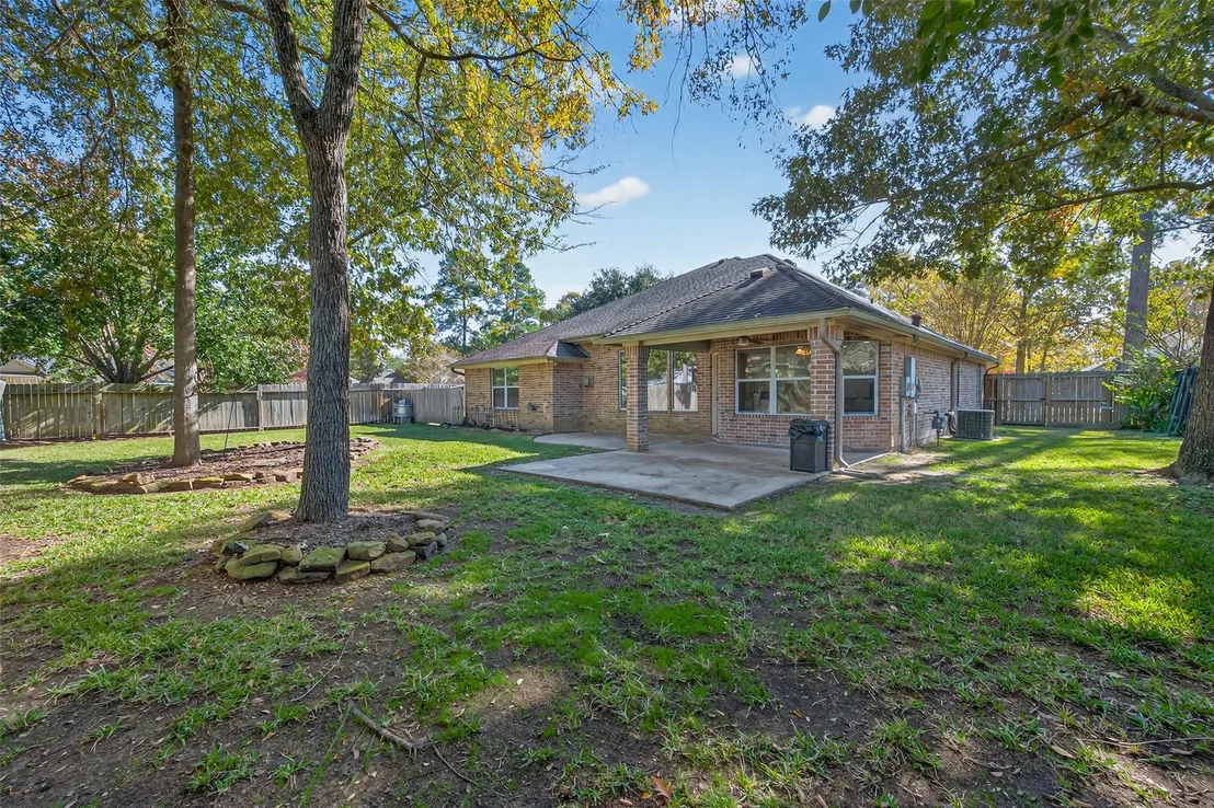 Photo of 3327 Willowbend Road