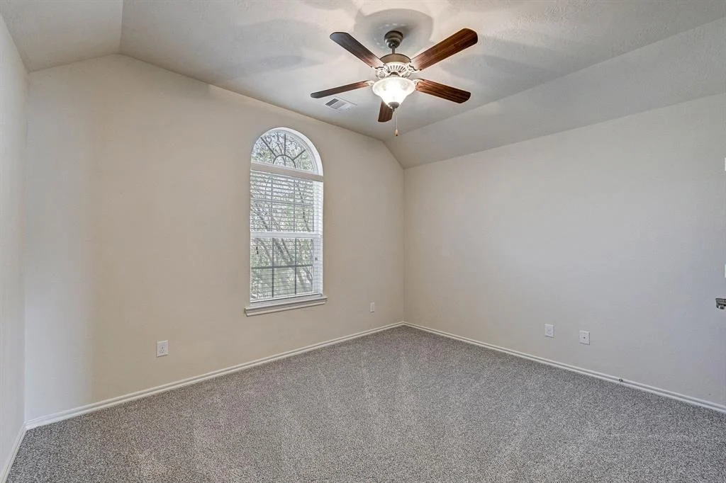 Photo of 25039 Lenora Drive