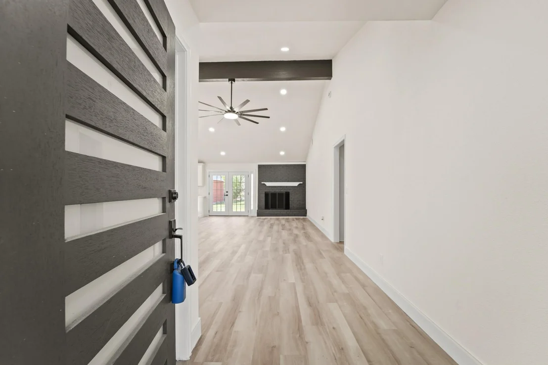Photo of 13102 Maxim Drive
