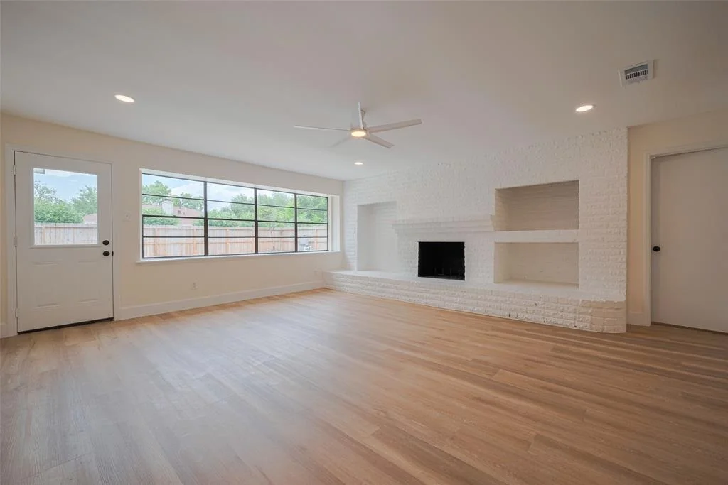 Photo of 839 Voyager Drive