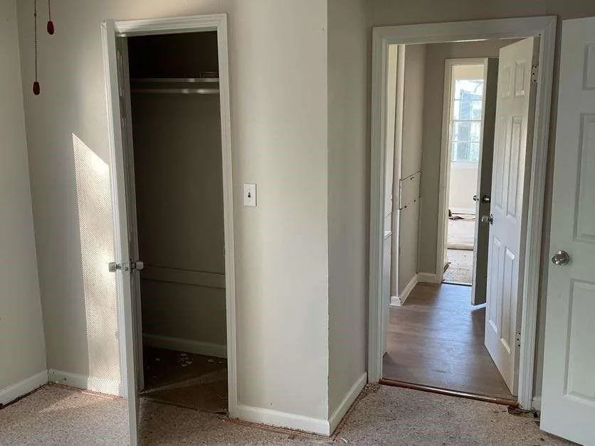 Photo of 122 S Circle Drive