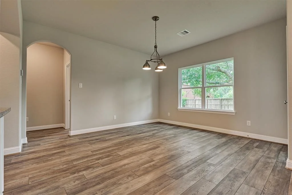 Photo of 10477 Valley Drive N
